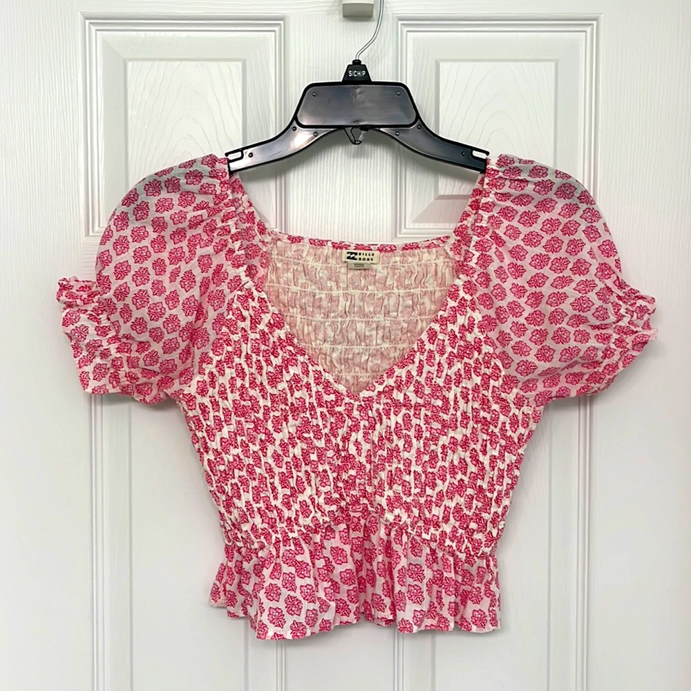 Billabong, size S, short sleeve top
